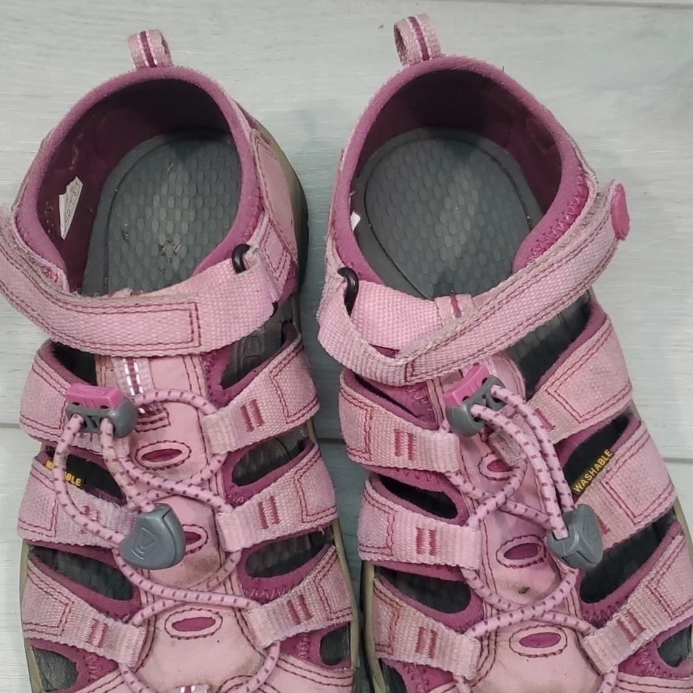 Keen Big Kids Girls Youth Outdoor Waterproof Hiking Sandals shoes sz 4